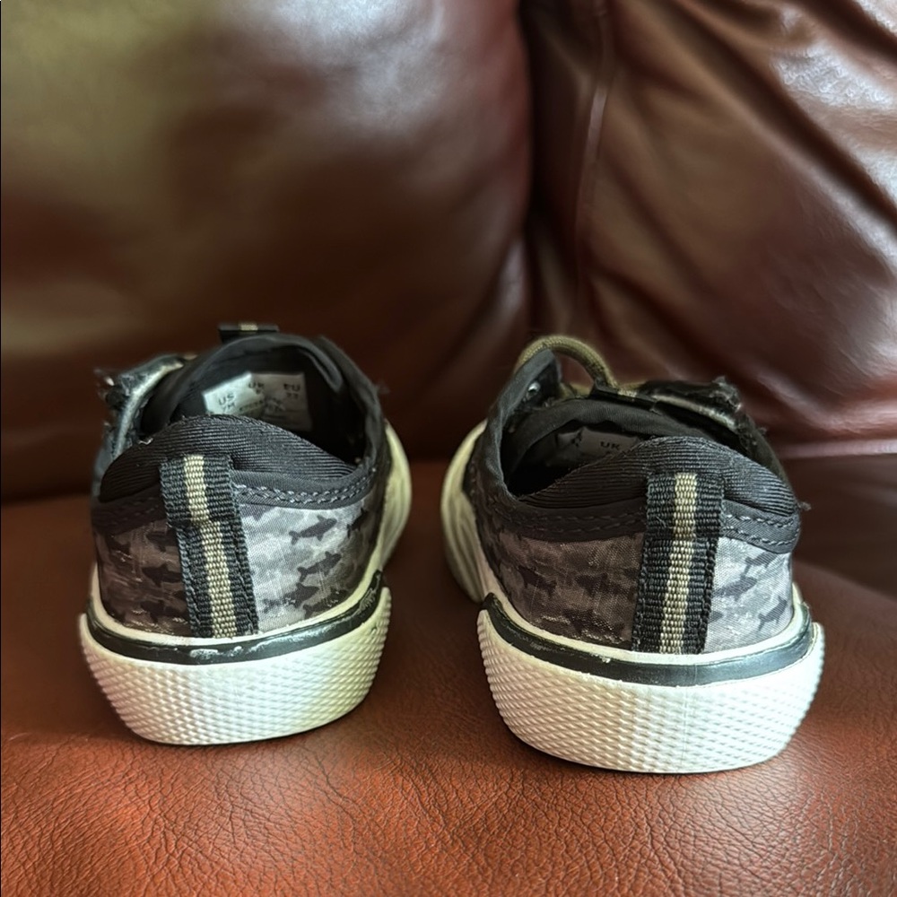 Sperry Black and White Sneakers with Chunky Sole - Picture 8 of 8